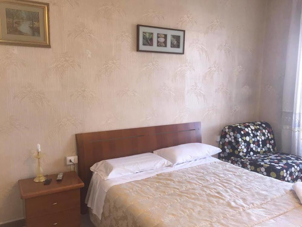Zhihua Guest House Rom Eksteriør billede